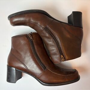 Covington brown leather square toe double side zipper closure ankle booties 8M